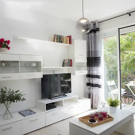 Singularstays Na Jordana Apartment